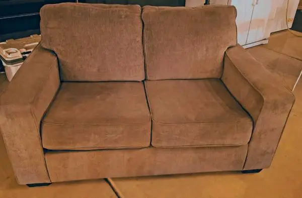 Love seat