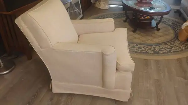 Very nice chair