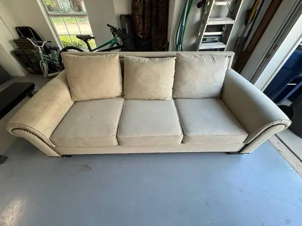 Sofa (Bassett / Pottery Barn) Made in USA