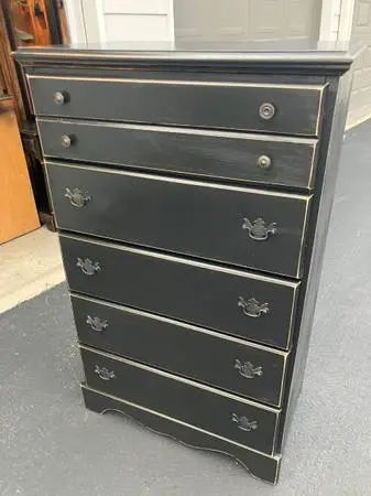 Carolina Solid Maple Chest of Drawers