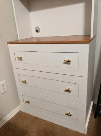 3 Drawer dresser with 3 shelves on top