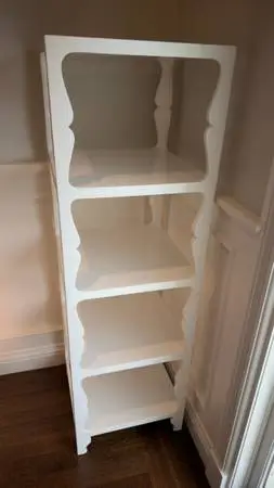 Elegant White Lacquer Shelf – 57 Tall