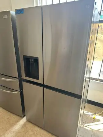 LG Stainless Steel Counterdepth Refrigerator W Ice & Water 713-376-0356