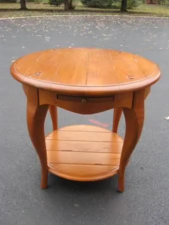 End/Side Table