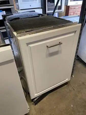 White Panel Miele Dishwasher Model #G863SCVIPLUS Used Good Cond