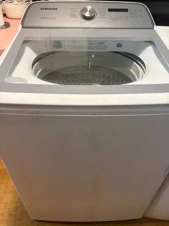 LIKE NEW Samsung stainless tub washer with glass lid