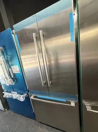 Stainless steel BOSCH Fridge Built-In Internal Water
