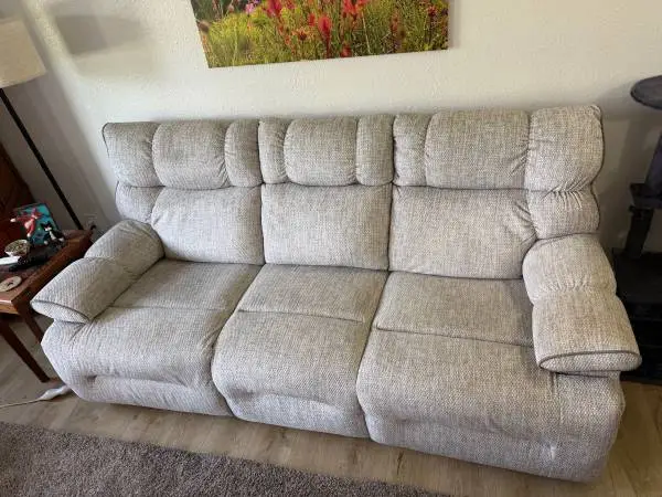 Set of 1 year old recliner couches