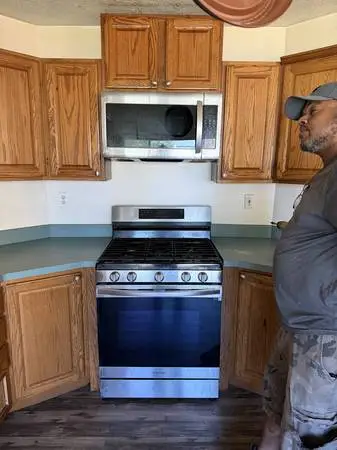 Frigidaire Stainless Steel NaturalGas Stove