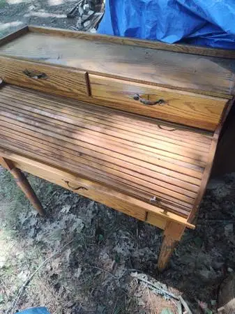 38x 20 Rolltop desk