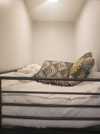 Bunk bed