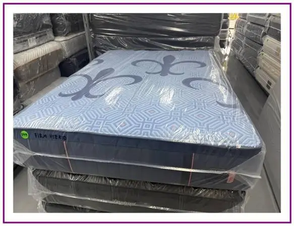 Queen Size Stearns & Foster Lux Estate Hybrid Mattress & Box Bed Set