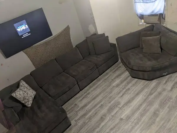 Sectional couch