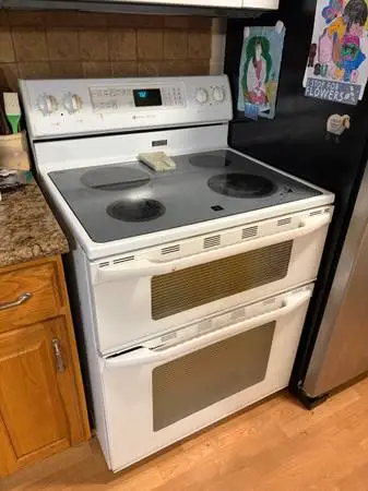 Stove, oven and broiler work except for the burner on the front right
