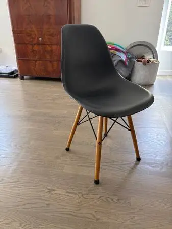 Mid Century Eames replica dining chairs