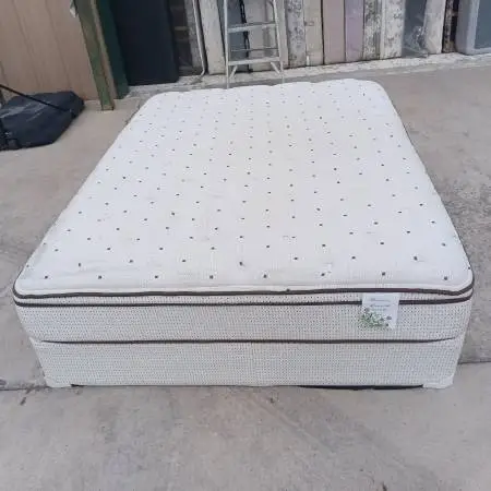 Queen pillowtop mattress and box spring