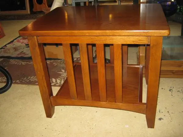 VTG Solid Oak Mission Style End Table w/ Bottom Shelf