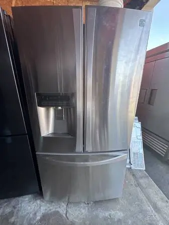 Elite Kenmore French door refrigerator ice and water