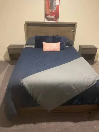 Complete bedroom set full size