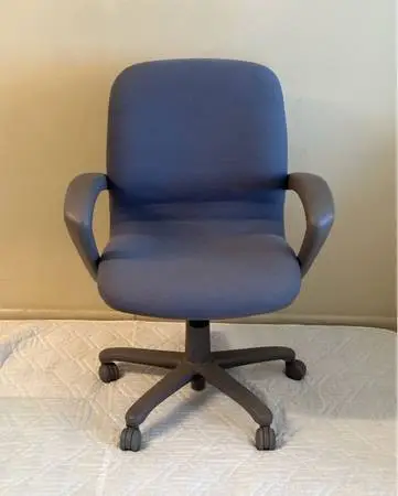 Very Well-made Steelcase Sensor Leap Office Chair, Gray Blue