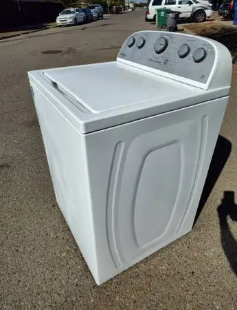 Washer   ($225 delivery available in Fresno