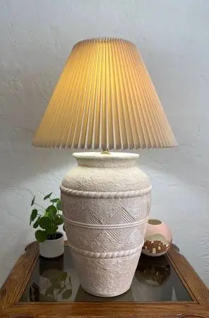 Vintage Textured Plaster Table Lamp