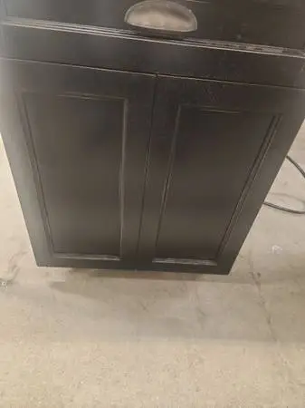 Black woodgrain Bosch 24 built-in dishwasher