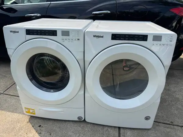 Mint Whirlpool Heavy Duty Super Capacity Washer & Dryer Set Cost $1800