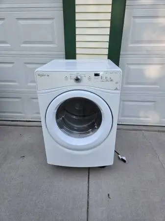 Quiet Whirlpool Gas Dryer Works Great