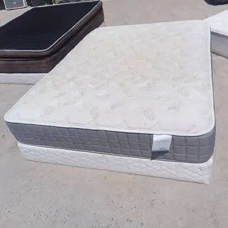 Queen mattress and box spring