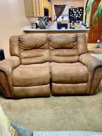 Dual Reclining Loveseat With Rocking Feature