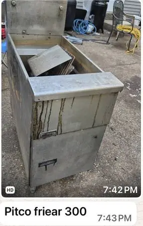 Restaurant, fryer, Exhaust fans, and warmer