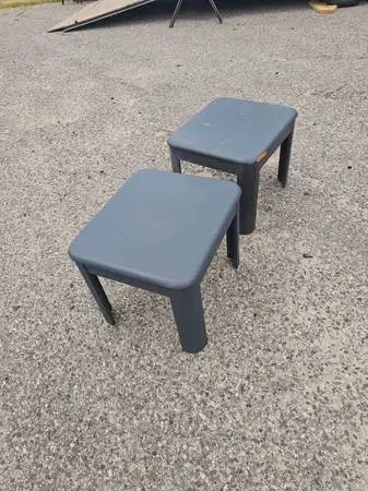 END TABLES FOR LIVING ROOM OR BEDROOM YOU GET BOTH FOR $20 (CHEBOYGAN)