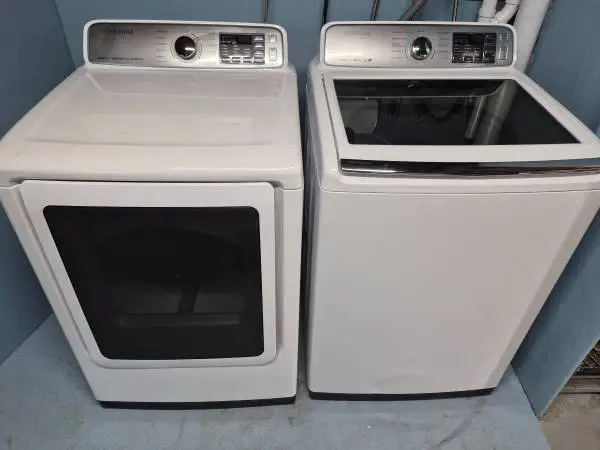 Samsung Washer and Electric Dryer Set