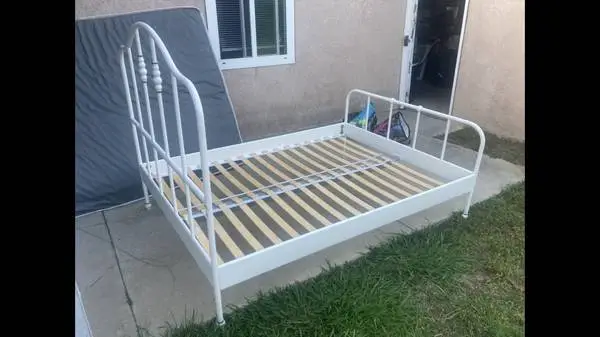Full Size Bed