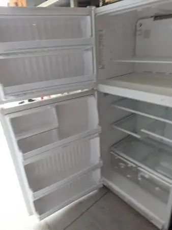 GE Refrigerator with Top Freezer and microwave