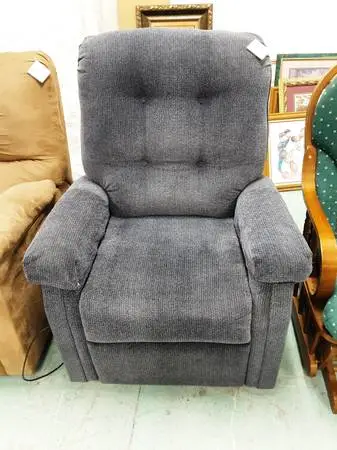 Lift Chair  10482