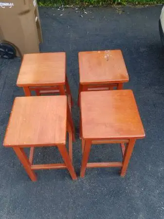 Bar Stools, Set of 4, Wood , Great for garage, basement or outside!
