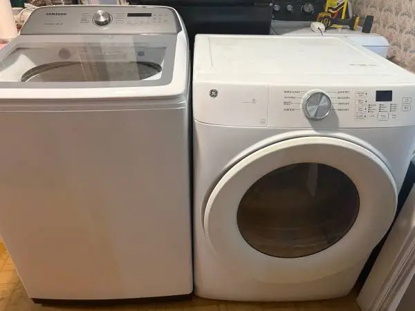 Like new Samsung 5.0 extra large capacity washer and ge 7.8  gas dryer