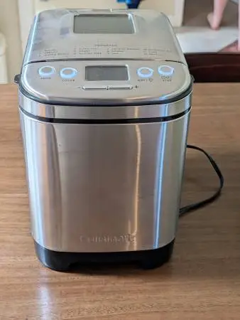Cuisinart Compact Bread Maker (CBK-110) - Like New