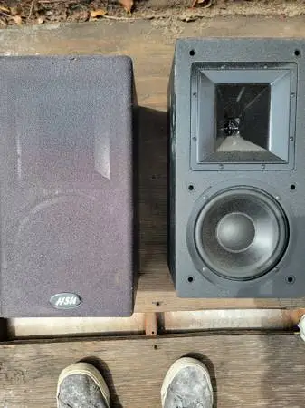 Speakers home theatre