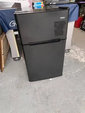 Mini Fridge with separate freezer 3.1 can ft