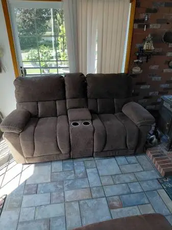 Recliner love seat