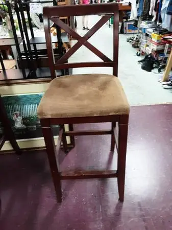 2-Bar Stools 10555