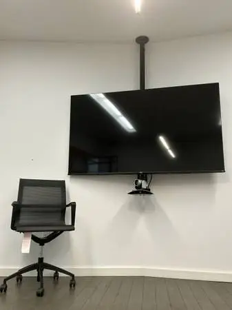 75 Hisense Big Screen TV w/ Wall Mount Bracket – for Home or Office