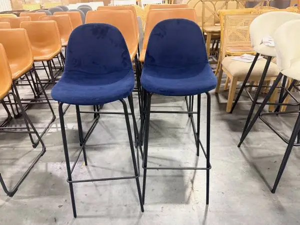 Maxine Blue Velvet Counter Height Bar Stools Black Legs (Set Of 2)