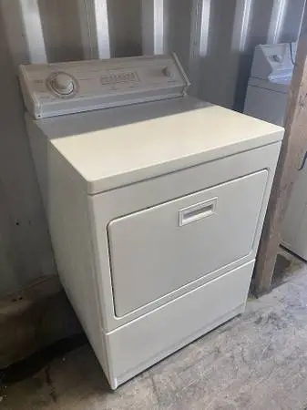 White Whirlpool Electric Dryer 7.0 Cu Ft Model #GEC9858EQO Used