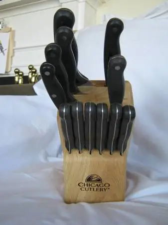 Chicago Cutlery 12- Pc. Kitchen Knife Block Set Stainless Black