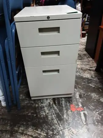3-Drawer File Cabinet 10535