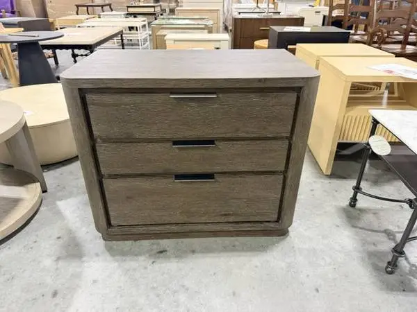 Bernhardt Outline 3-Drawer Nightstand Wire Brushed Oak Brand New